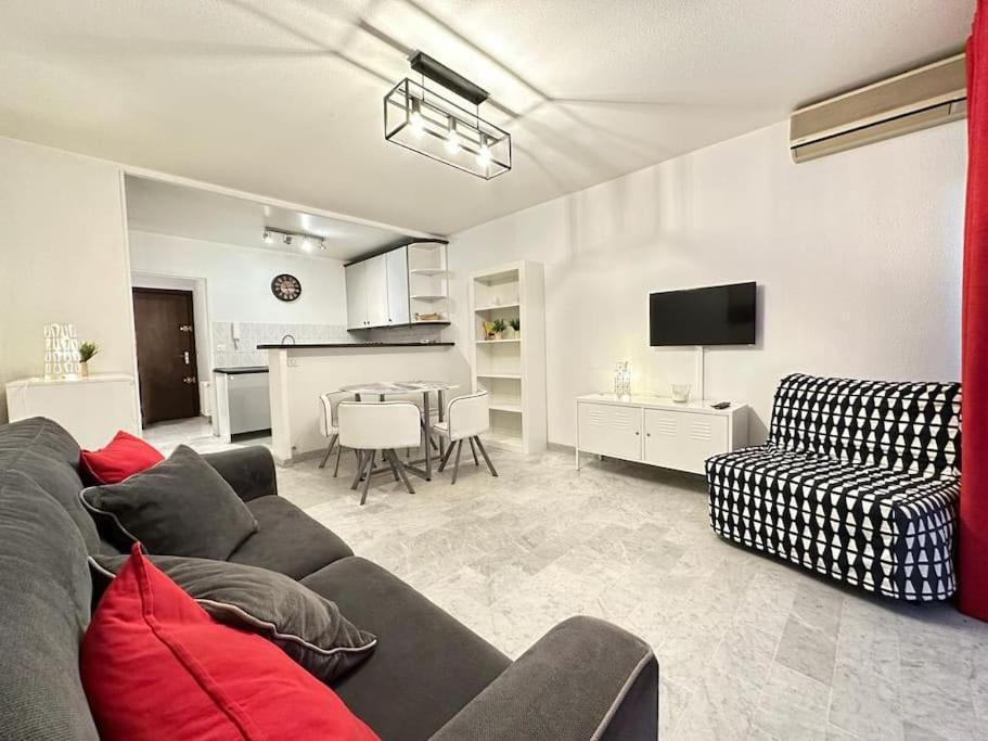 Beau Centre Juan Les Pins A 300m Des Plages Antibes