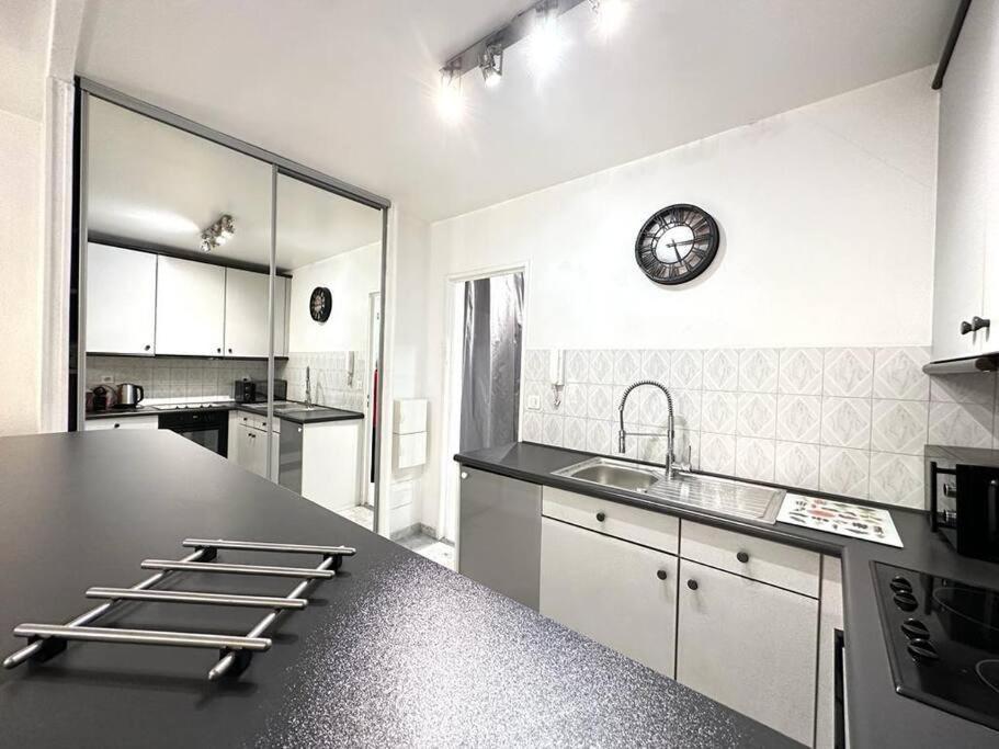 Apartment Beau Centre Juan Les Pins A 300m Des Plages Antibes